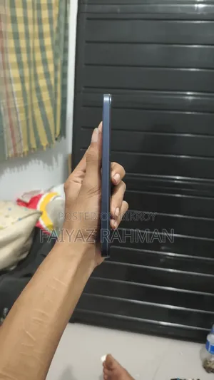 রিয়েলমি ১৫এক্স ১২৮ জিবি নীল