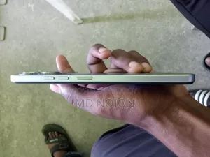 Tecno Spark 40 256 GB Silver