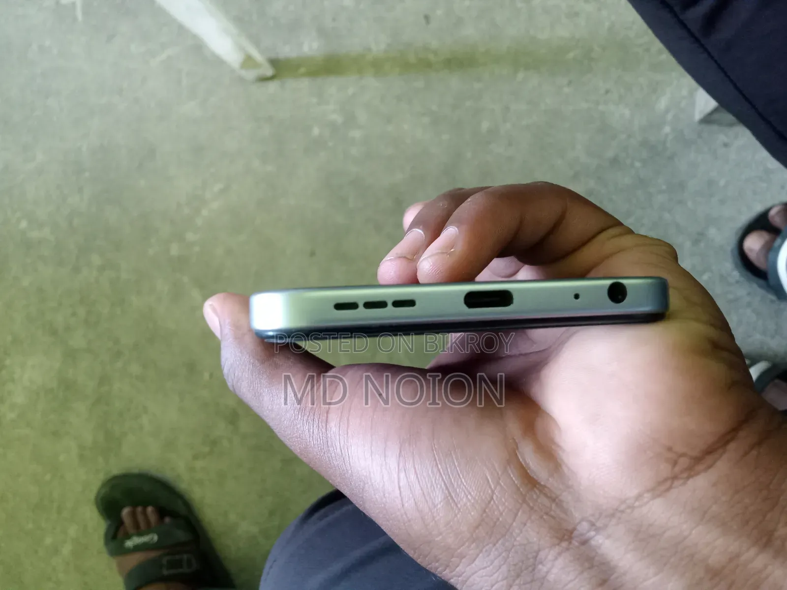 Tecno Spark 40 256 GB Silver