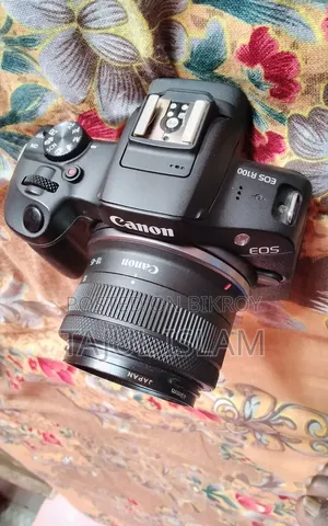 Mirrorless Camera R100