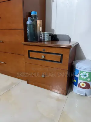 সিঙ্গার ফার্নিচারের সম্পূর্ণ সেট বিক্রি করা হবে।