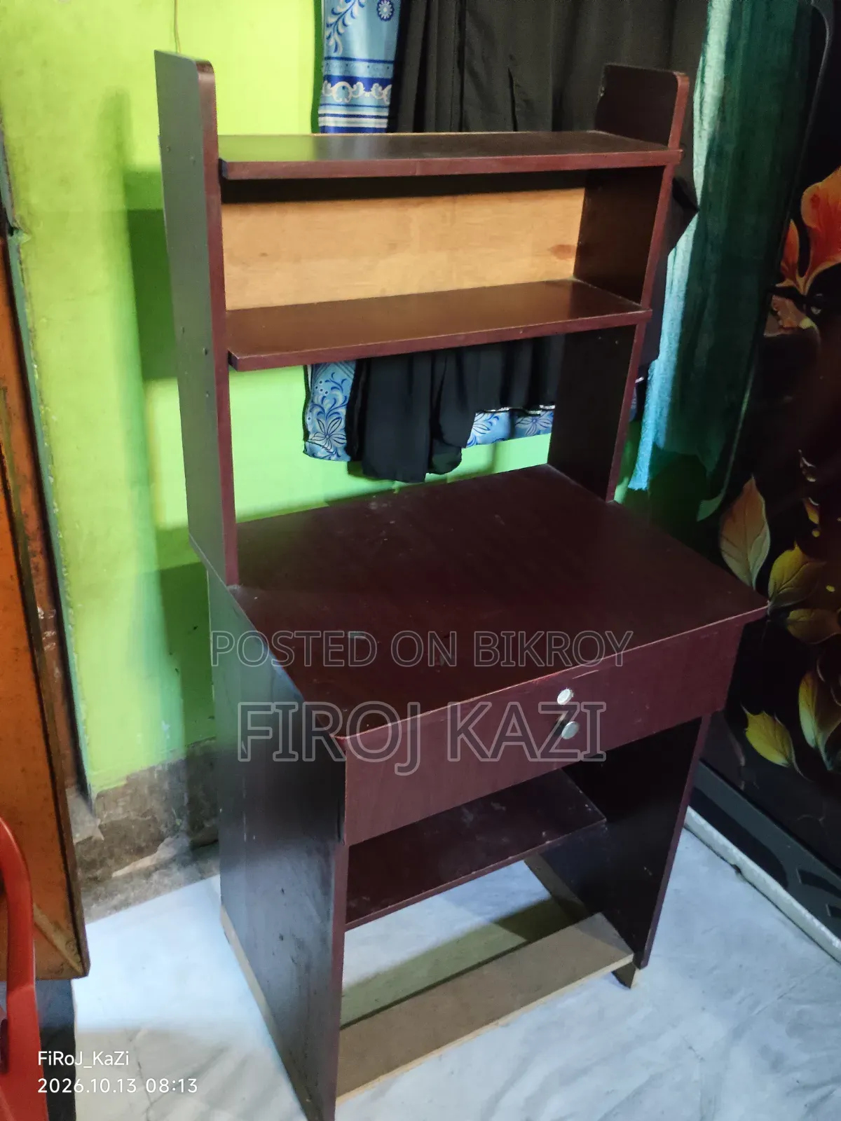Reading Table