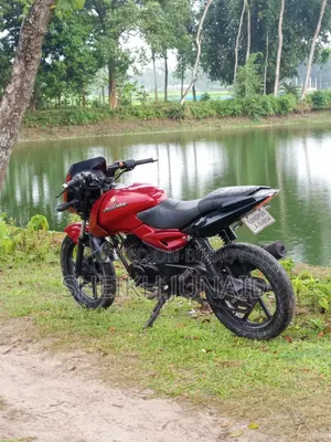 Bajaj Pulsar 150 2012 Red