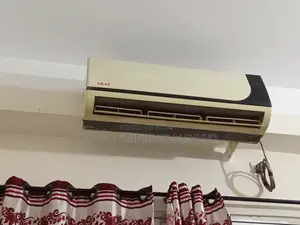 আকাই ১.৫ টন এসি