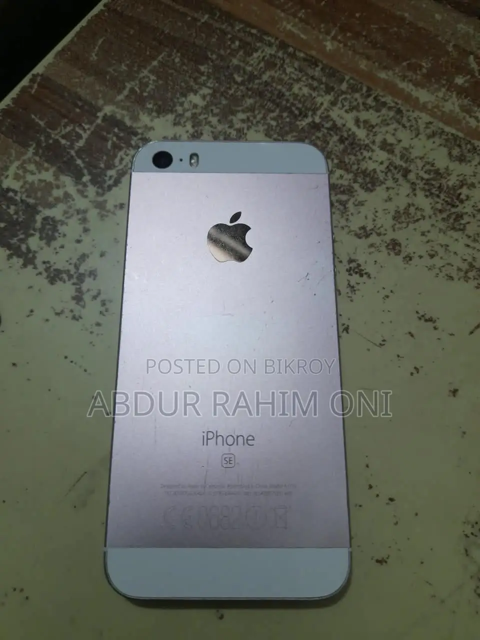 Apple iPhone SE 64 GB Rose Gold