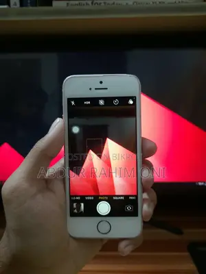 Apple iPhone SE 64 GB Rose Gold