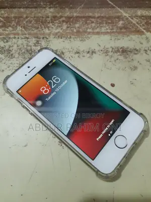 Apple iPhone SE 64 GB Rose Gold