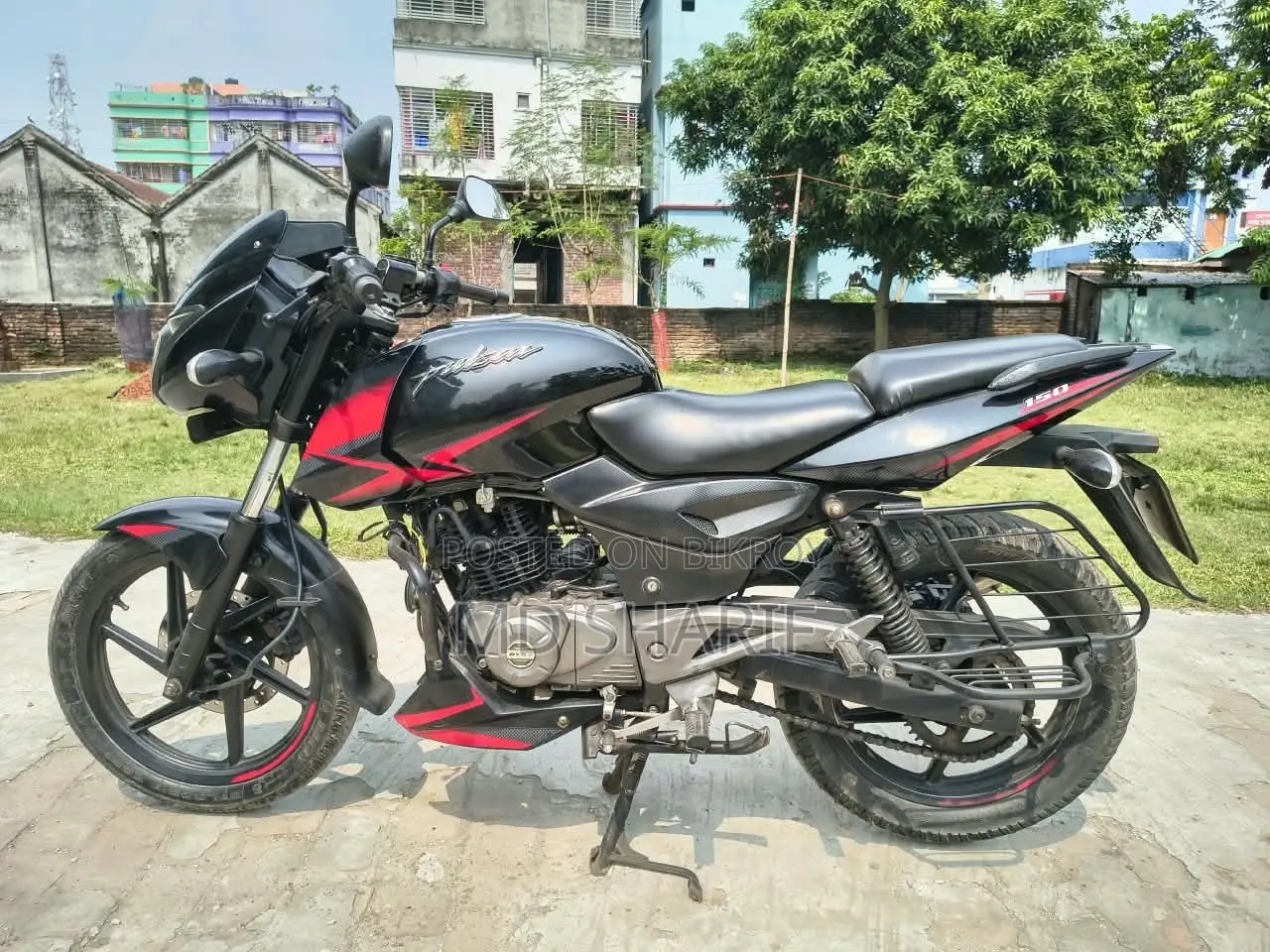 বাজাজ পালসার ১৫০ ২০২১ ব্ল্যাক
