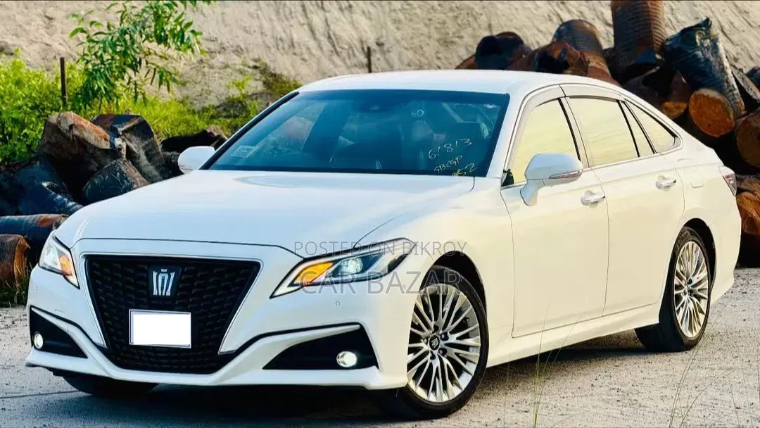 Toyota Crown 2020 White