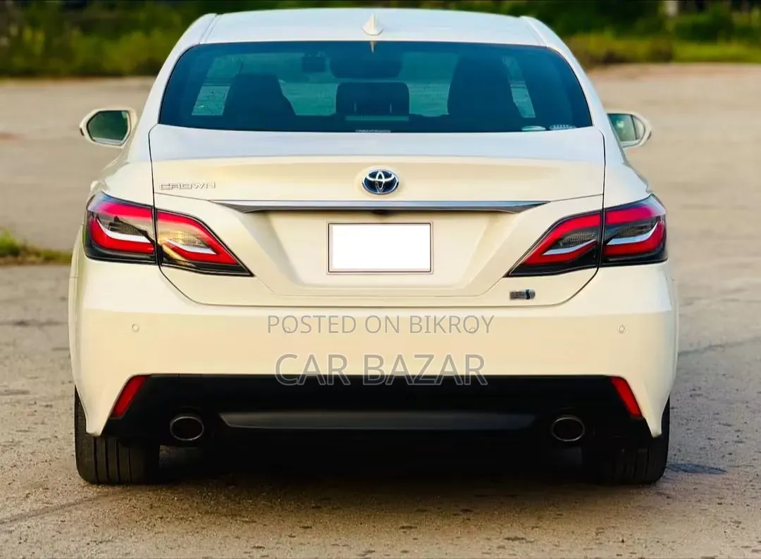 Toyota Crown 2020 White