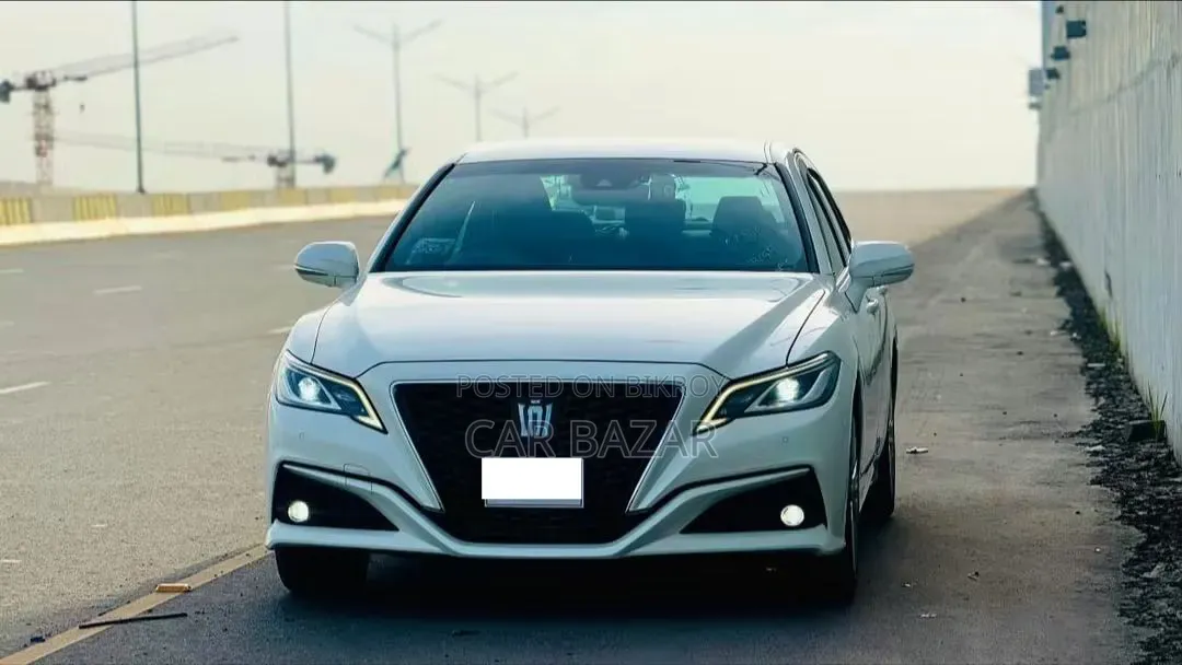 Toyota Crown 2020 White