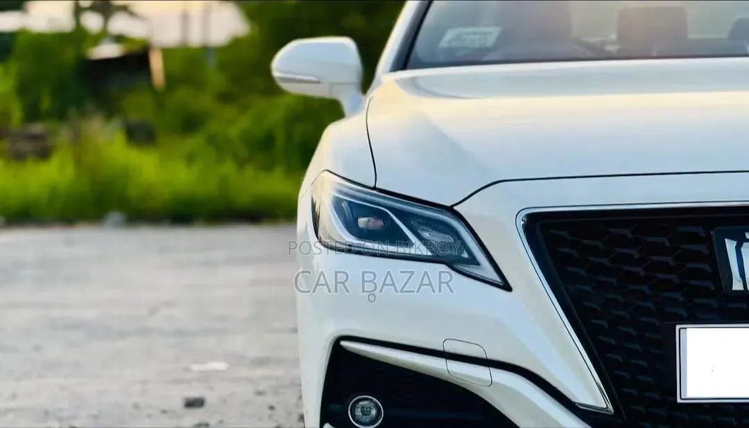 Toyota Crown 2020 White
