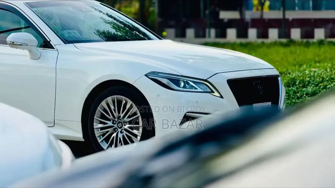 Toyota Crown 2020 White