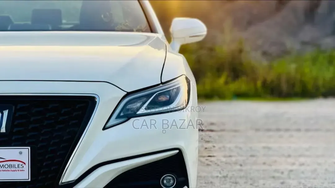 Toyota Crown 2020 White