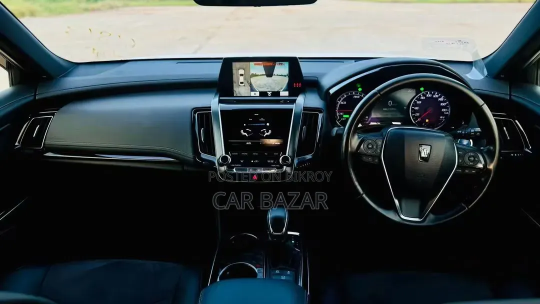 Toyota Crown 2020 White