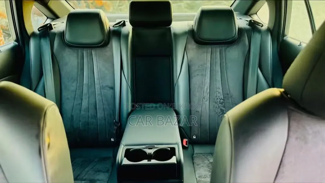 Toyota Crown 2020 White