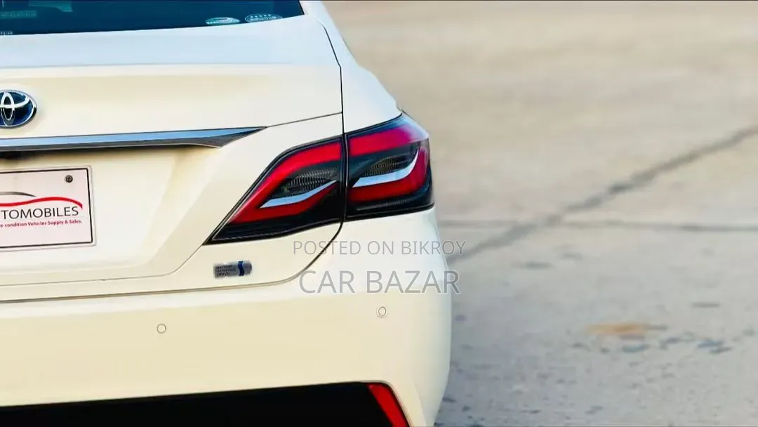 Toyota Crown 2020 White