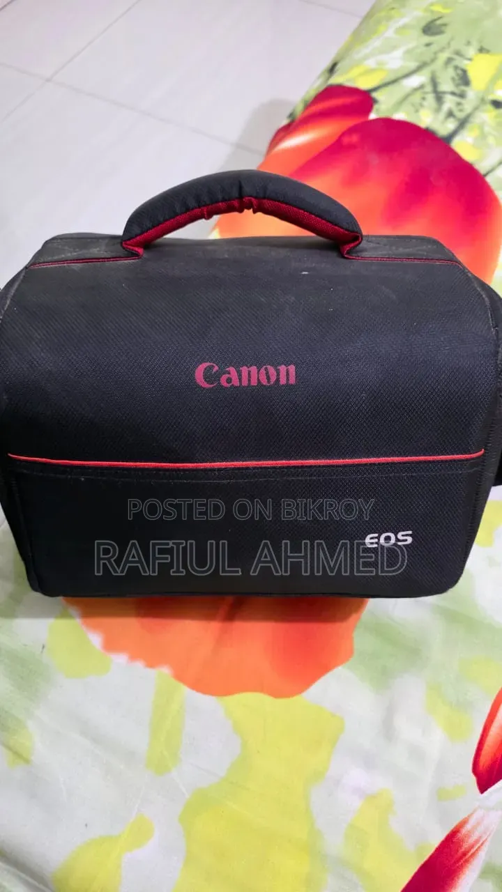 Canon EOS 760D Camera
