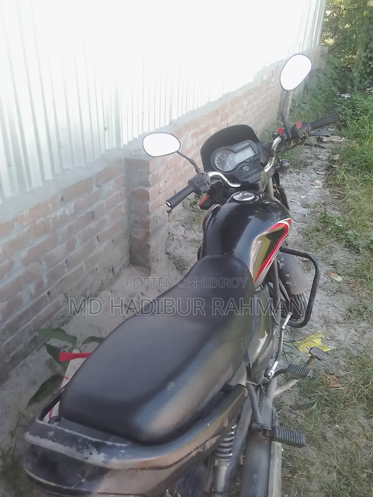 দায়াং ডিওয়াই১০০-এ ২০১২ ব্ল্যাক