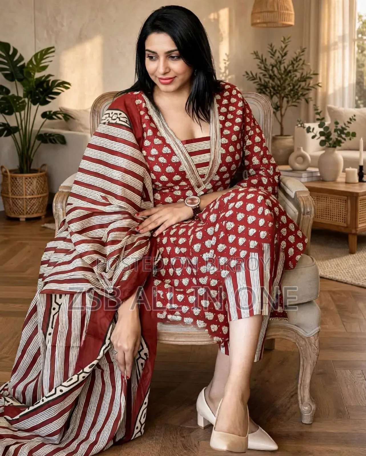 Attractive Pakistani Design Screen Print Three-Piece Collection!