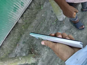 টেকনো স্পার্ক ২০ ২৫৬ জিবি