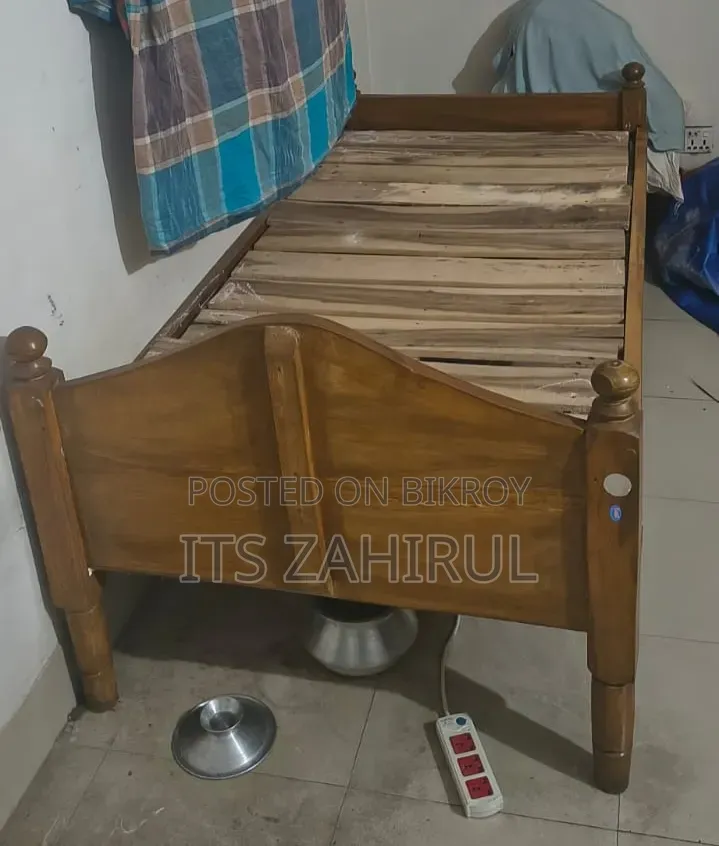 একটি সিঙ্গেল খাট বিক্রি করবো