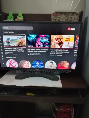 Marcel Smart TV 32, with Vision Box