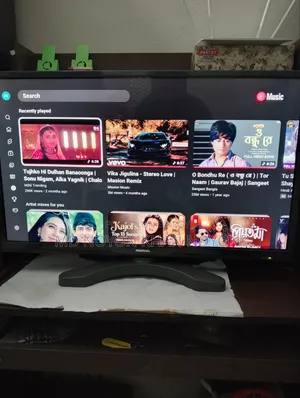 Marcel Smart TV 32, with Vision Box