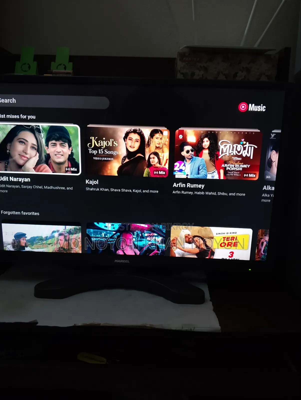 Marcel Smart TV 32, with Vision Box
