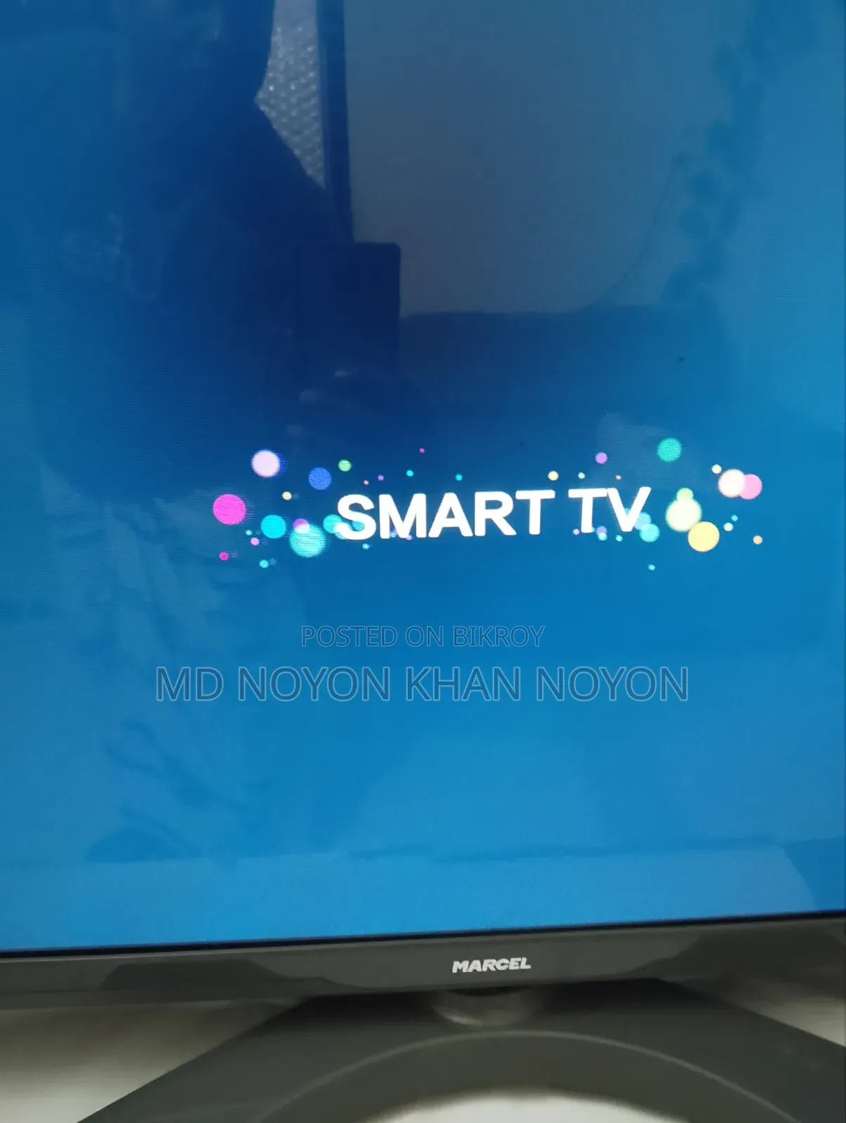 Marcel Smart TV 32, with Vision Box