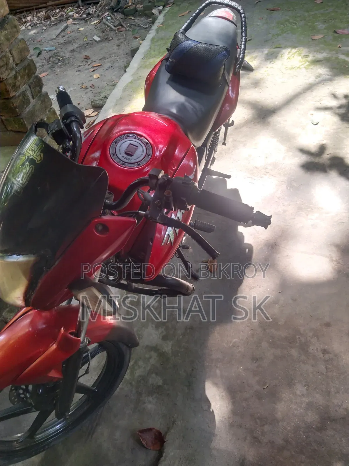 হিরো হাংক ২০১৬ লাল