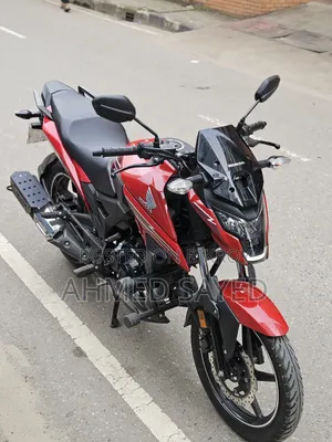 হোন্ডা এক্স-ব্লেড ১৬০ ২০২৫ রেড
