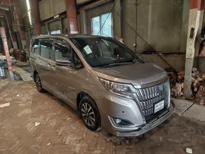 Toyota Esquire 1.8 Front-Wheel Drive Hybrid (7 seater) 2017 Brown