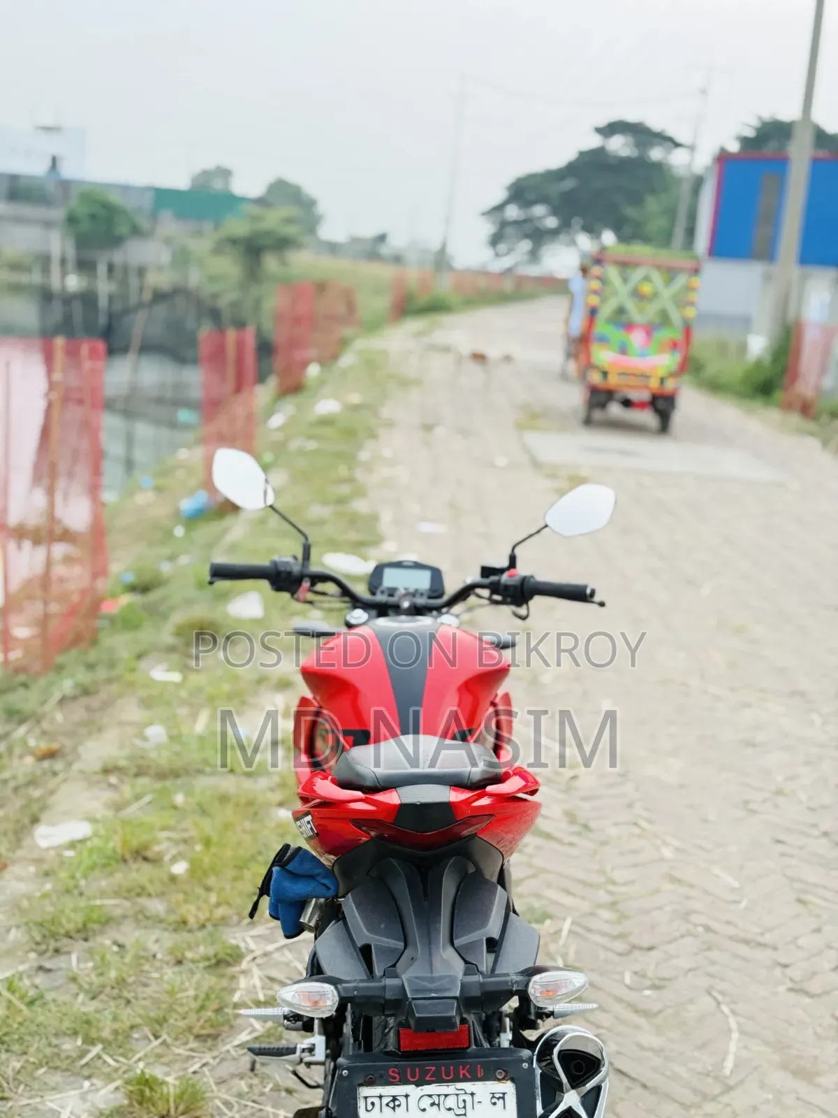 সুজুকি জিক্সার ২০২২ লাল