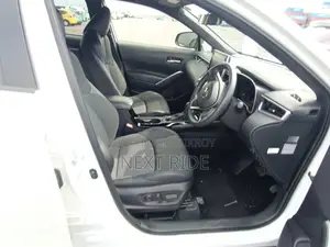 Toyota Corolla Cross 2021 Pearl