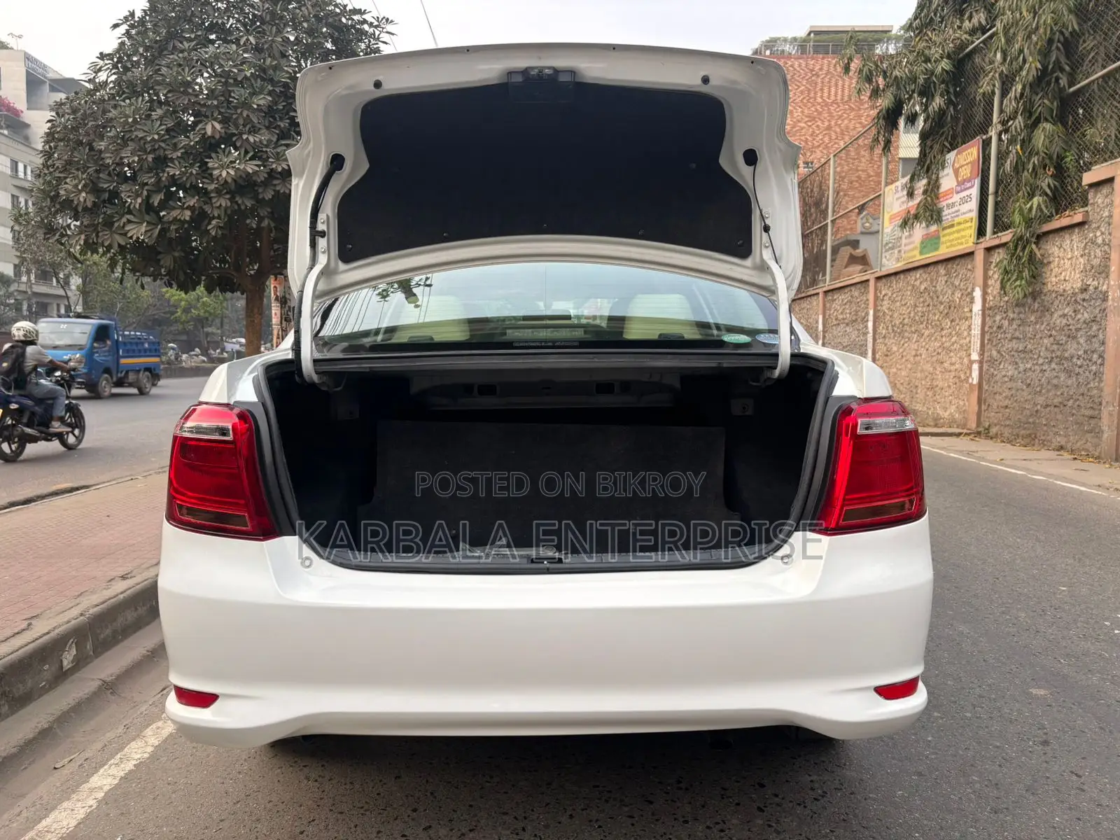 Toyota Axio 1.5 X 2 Wheel Drive 2017 White