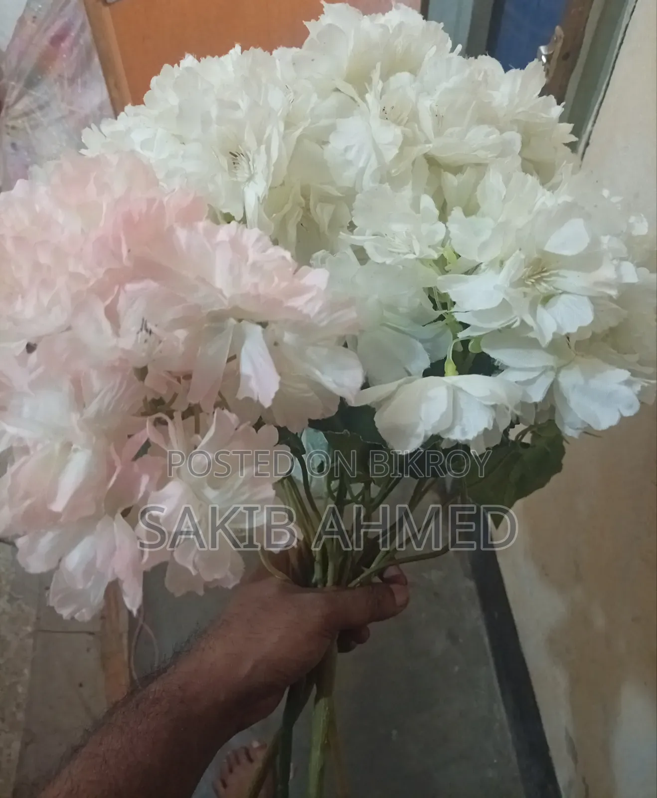 প্লাস্টিক ফুল বিক্রি করবো
