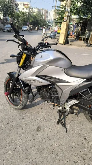 Suzuki Gixxer 2022 Silver