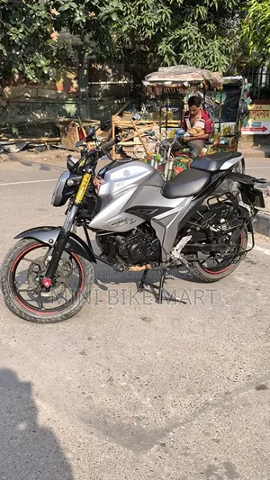 Suzuki Gixxer 2022 Silver