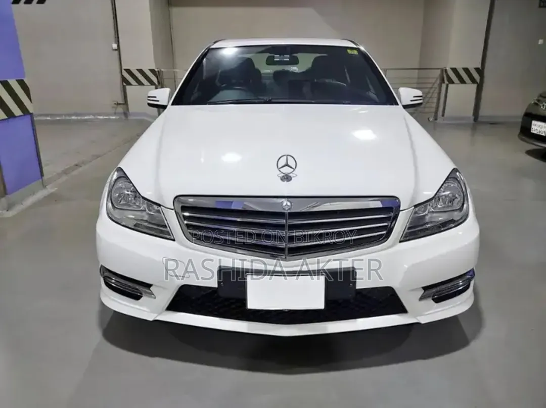 Mercedes-Benz C180 2012 White