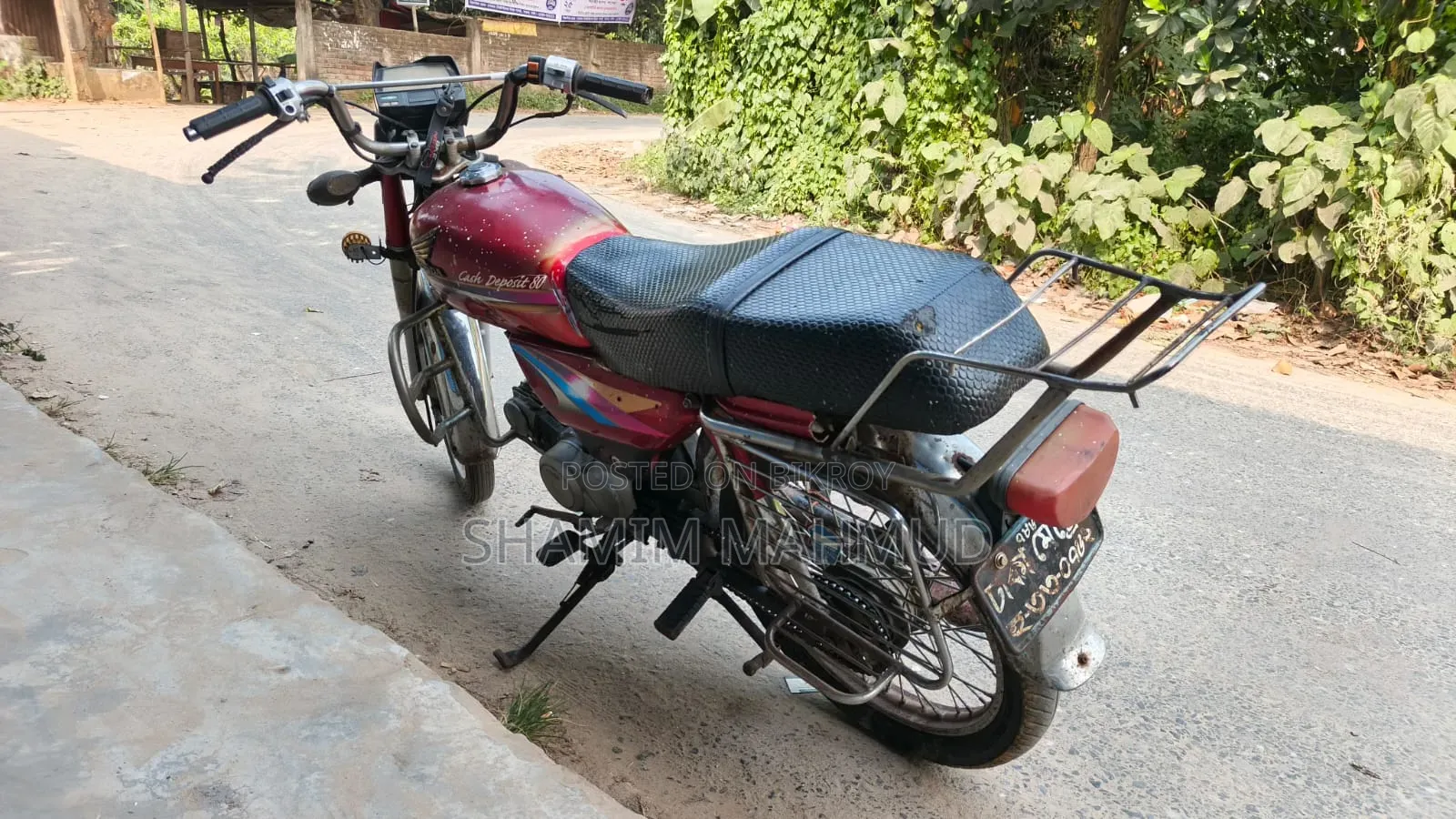 হোন্ডা ২০০৯ লাল