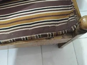 কাঠের খাট বিক্রি হবে ৬ ফিট বাই ৭ ফিট