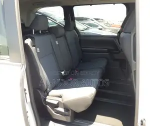 Toyota Noah 2022 Pearl