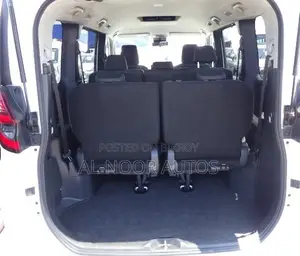 Toyota Noah 2022 Pearl