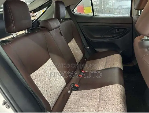 Toyota Yaris Cross 1.5 Front-Wheel Drive 2021 Pearl