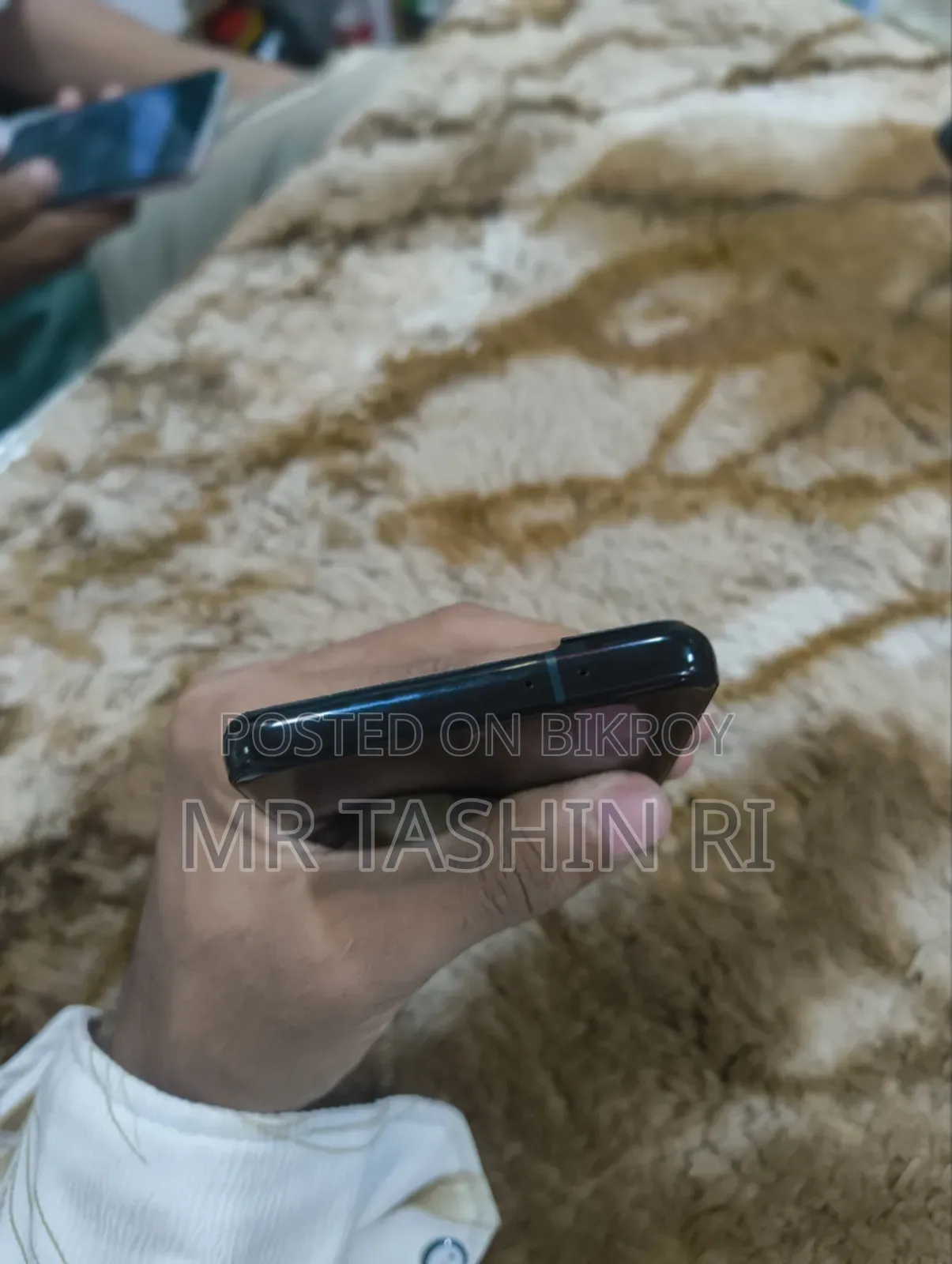 স্যামসাং গ্যালাক্সি এস২১ প্লাস ৫জি ২৫৬ জিবি ব্ল্যাক