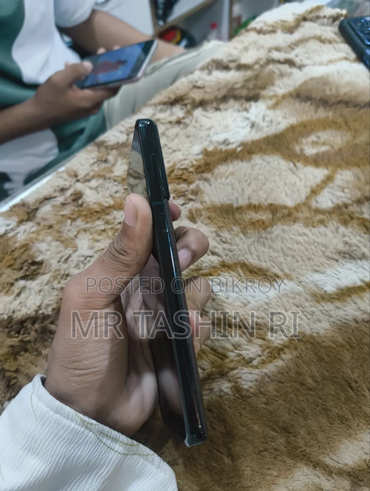 স্যামসাং গ্যালাক্সি এস২১ প্লাস ৫জি ২৫৬ জিবি ব্ল্যাক