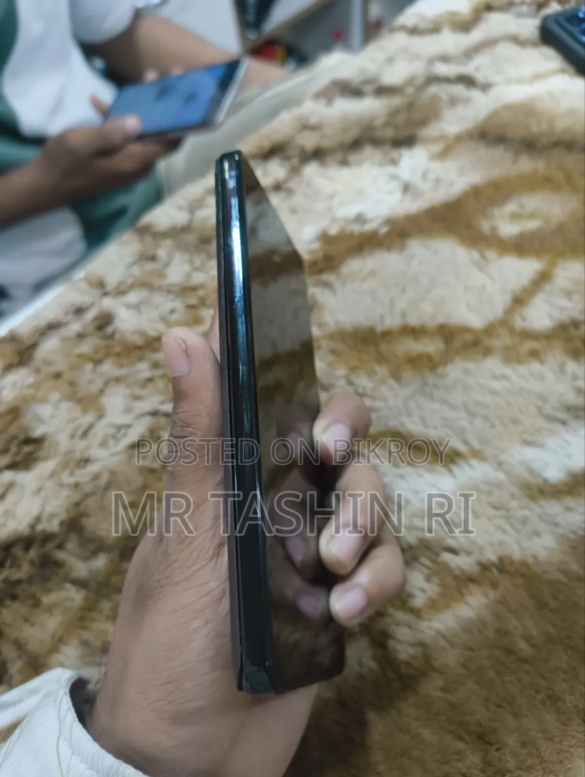 স্যামসাং গ্যালাক্সি এস২১ প্লাস ৫জি ২৫৬ জিবি ব্ল্যাক