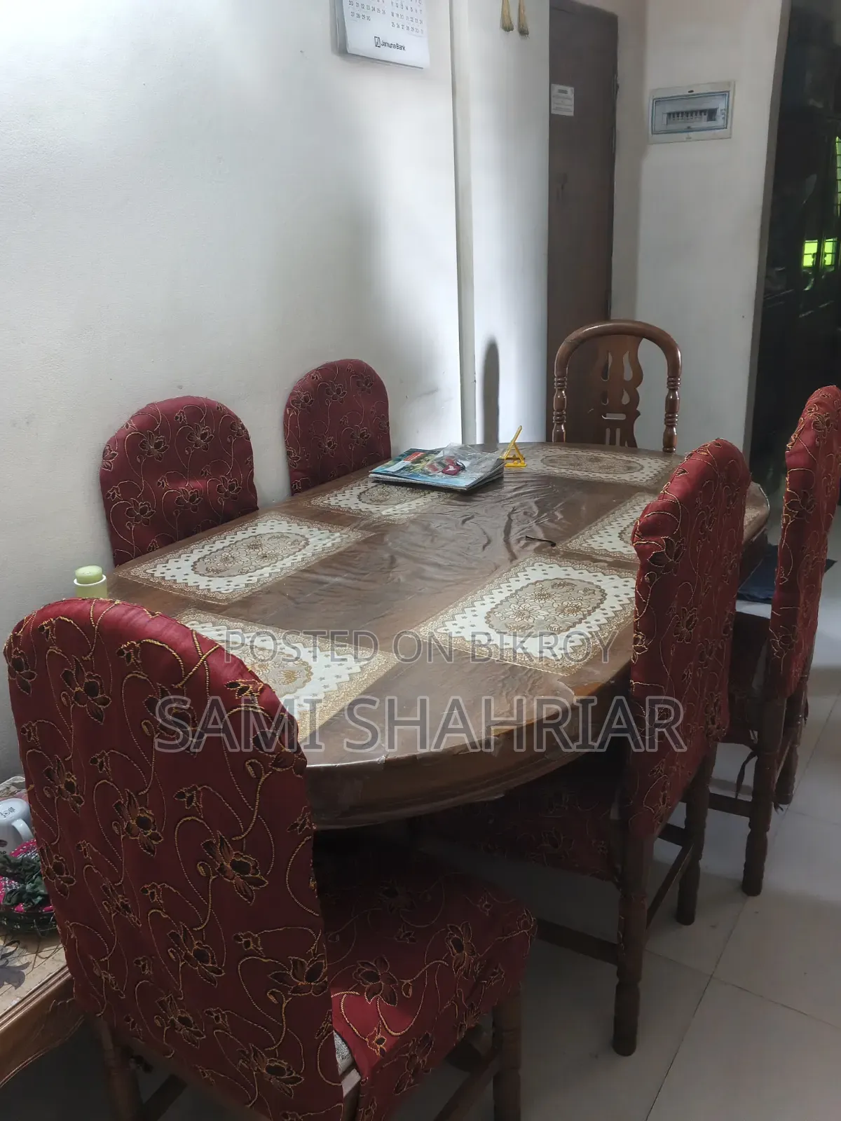 অরিজিনাল সেঁকুন গাছের ডাইনিং টেবিল। টেবিলের সাথে ২সেট কভার ফ্রী