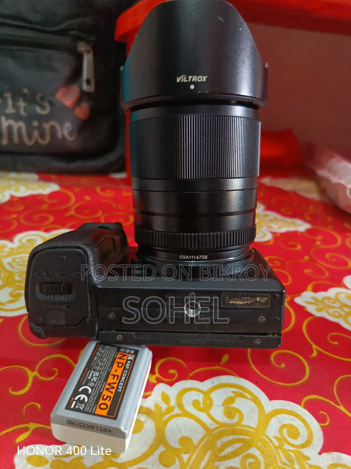 Sony A6400 + 16-50 Lens + 23mm Lens Rs 3 Mini Gimbal Combo Deal!